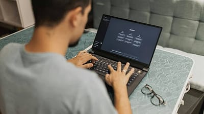 Perlindungan Hukum untuk Pelaku Usaha di Era Digital: Jangan Asal Posting Produk!